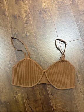 sculpt knit bra top- classic tan